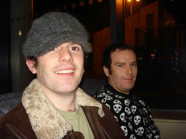 mickjohnmcgrathmummywow.jpg (54328 bytes)