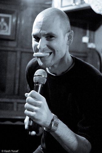 yariv.jpg (81638 bytes)
